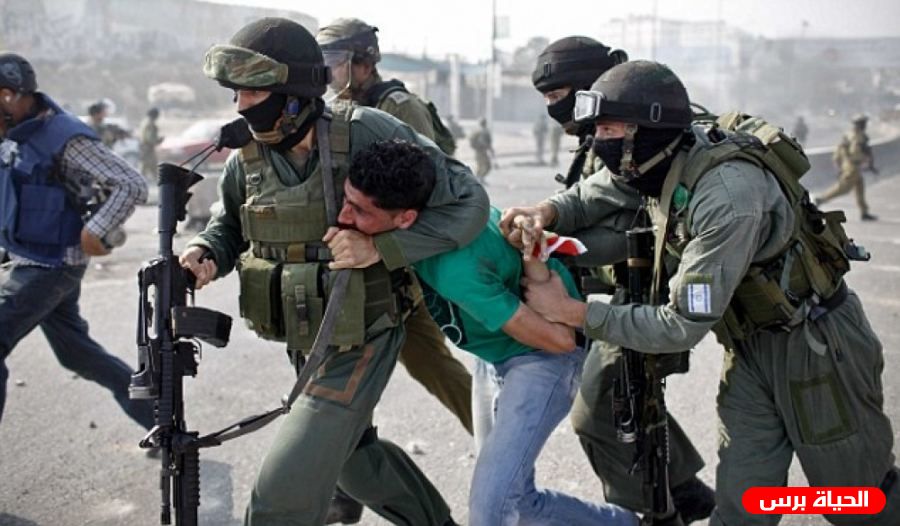 Les forces israéliennes arrêtent 3 Palestiniens en Cisjordanie occupée